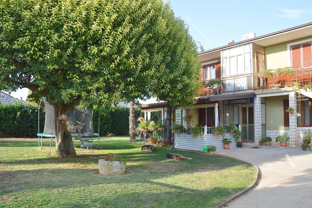 Giardino Apartamento Umago Exterior foto